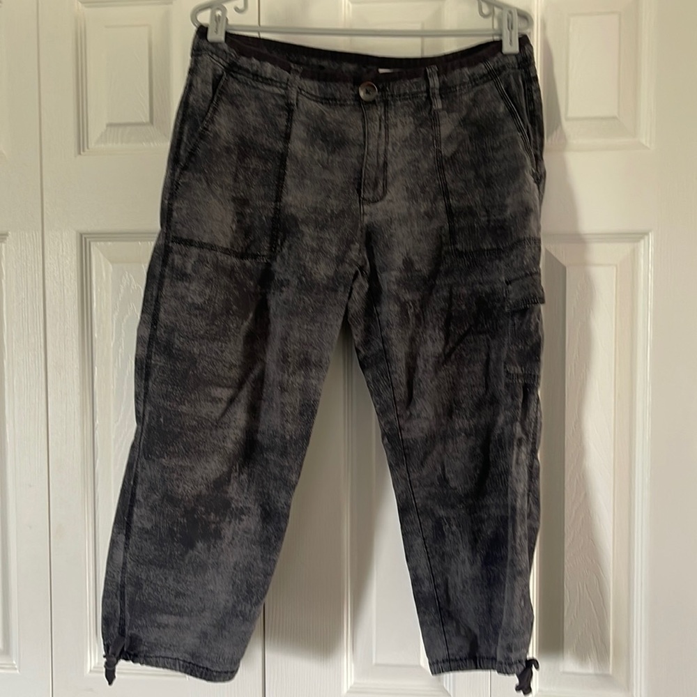 DKNY Jeans Capris Size 14🥰🥰